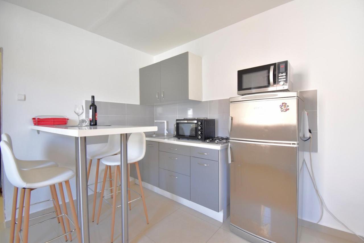 City Centre Apartment With Terrace 2 Pula Dış mekan fotoğraf