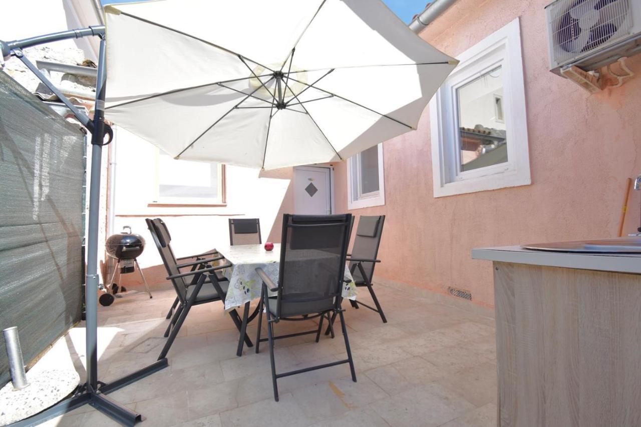 City Centre Apartment With Terrace 2 Pula Dış mekan fotoğraf