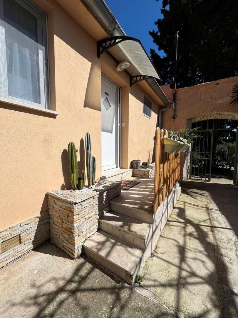City Centre Apartment With Terrace 2 Pula Dış mekan fotoğraf